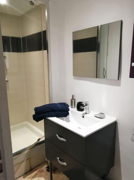 Ferienwohnung Petit Studio Au Coeur D'Uzès Exterior foto